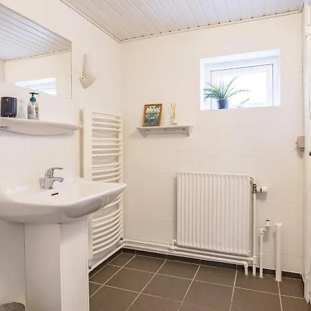 10 Person In Roslev-by Traum *