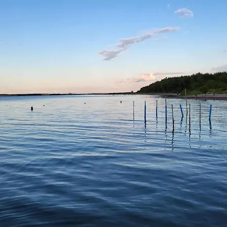 10 Person In Roslev-by Traum * Roslev