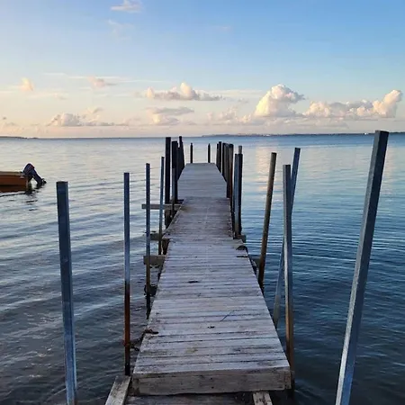 10 Person In Roslev-by Traum Roslev