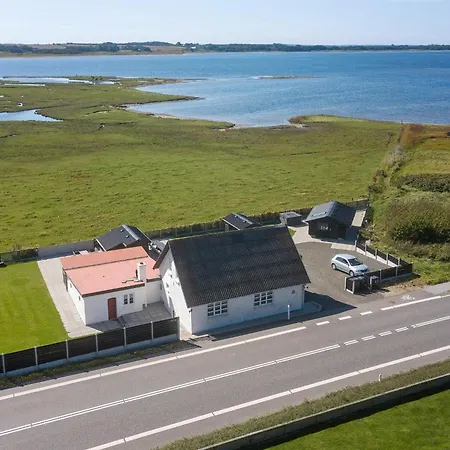Feriehus 10 Person In Roslev-by Traum