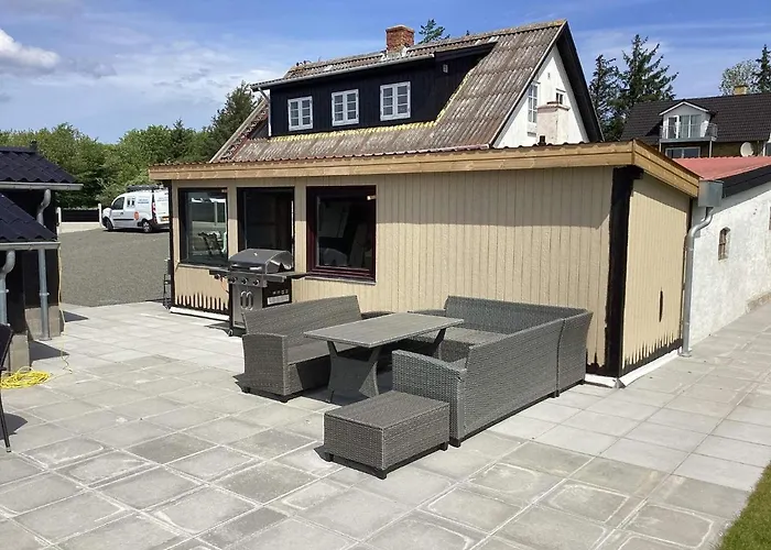 10 Person In Roslev-by Traum * Roslev